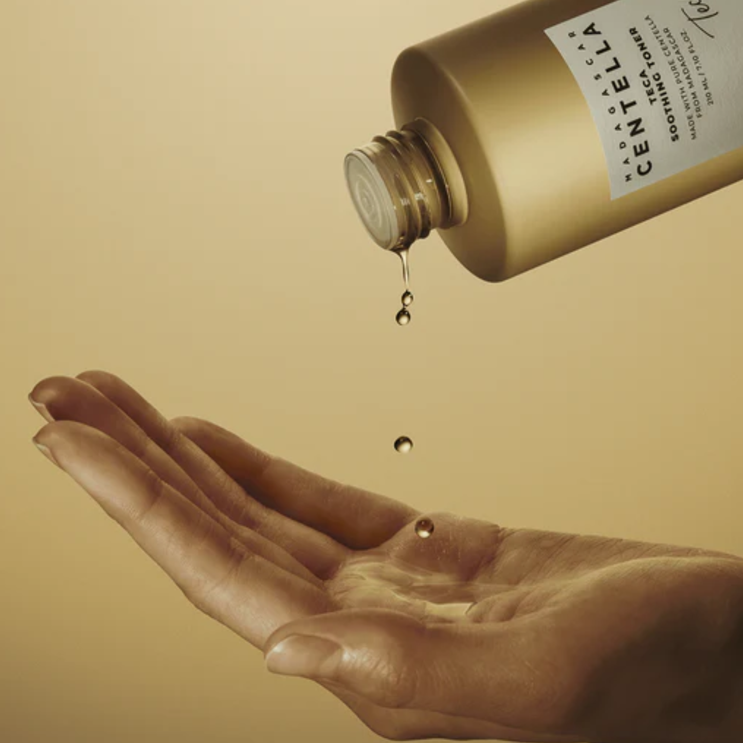 SKIN1004 Madagascar Centella Teca Soothing Toner 210ml