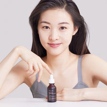 Load image into Gallery viewer, MARY &amp; MAY Idebenone + Blackberry Complex Serum 30ml